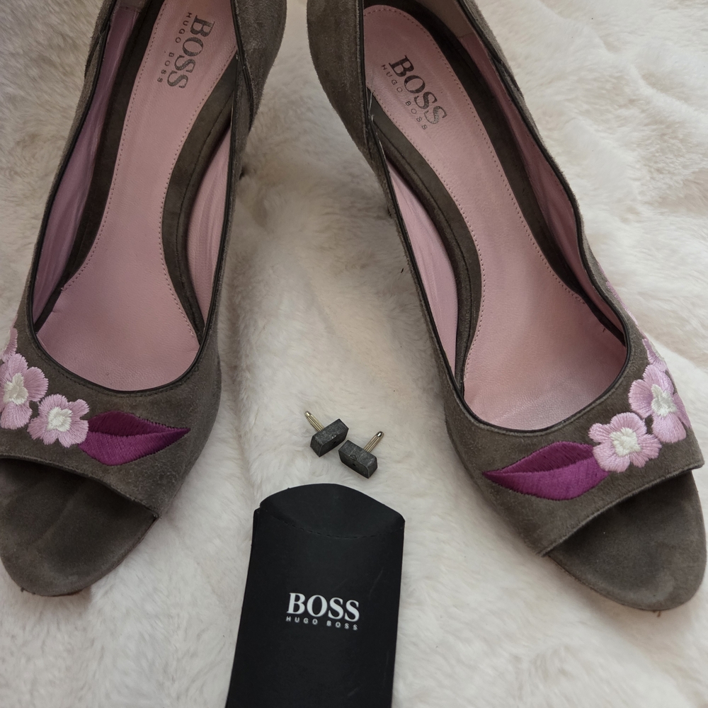 BOSS Embroidered Peep Toe Heels